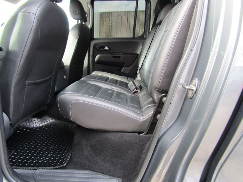 2017 Volkswagen Amarok - image 19