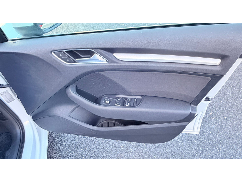 2015 Audi A3 1.4 TFSI 140BHP S LINE €14,500