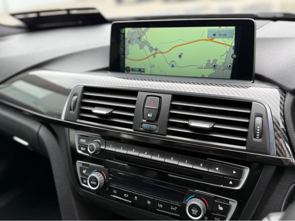 2015 BMW M4 - image 16