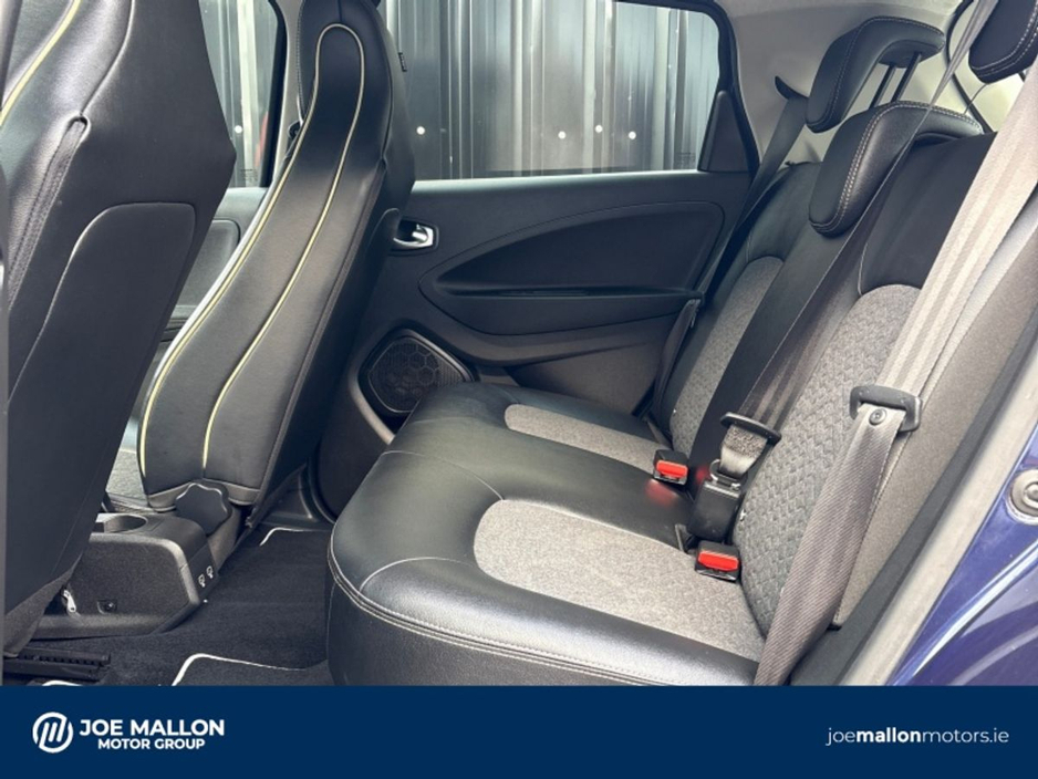 2023 Renault Zoe - image 10