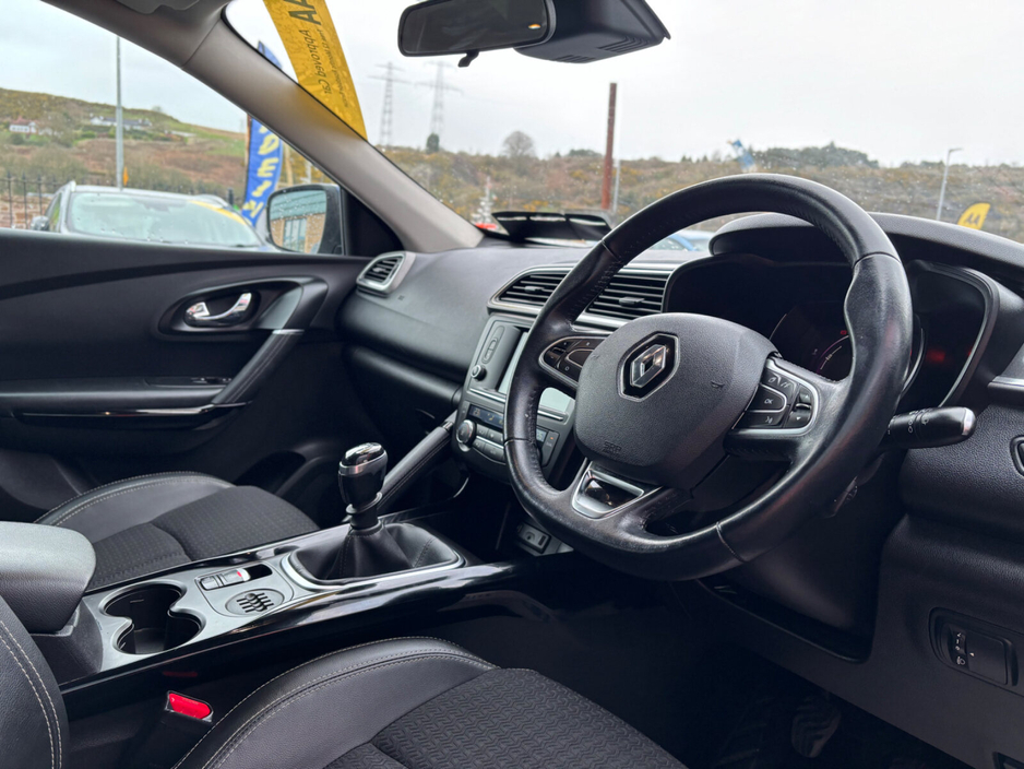 2017 Renault Kadjar - image 5