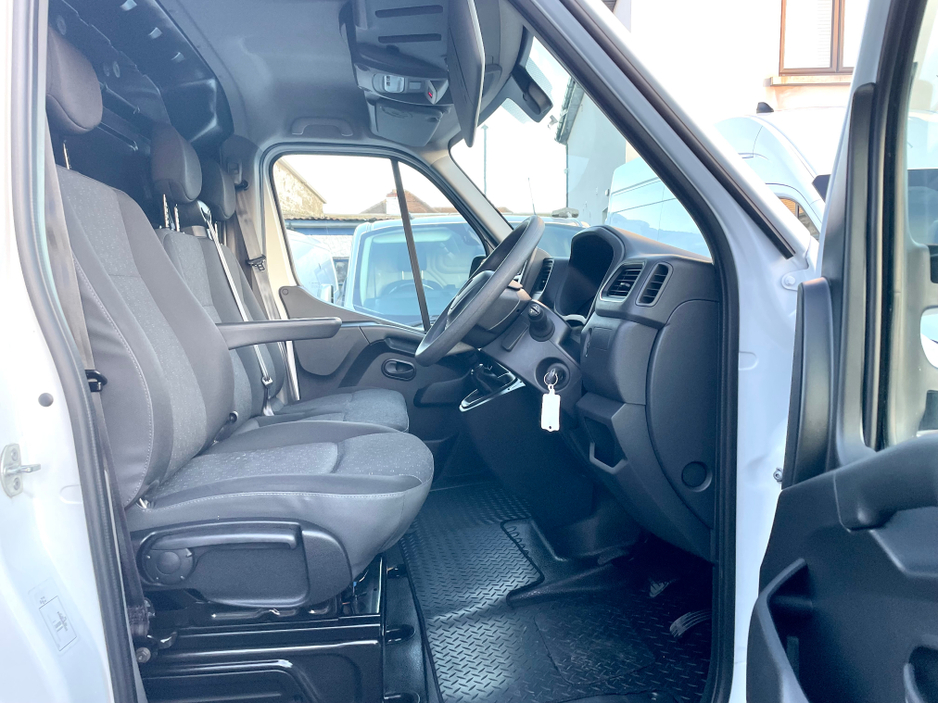 2022 Opel Movano L3H2 3500 2.3 CDTI 135BHP LWB €17,000