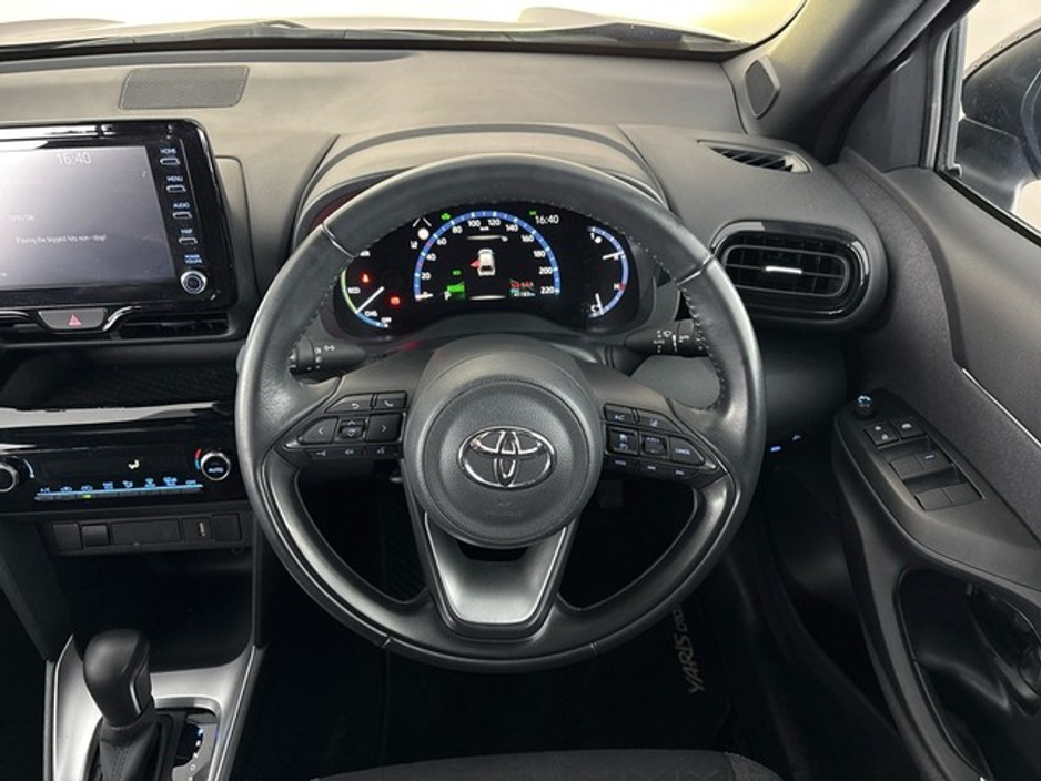 2023 Toyota Yaris Cross HYBRID LUNA SPORT €27,950