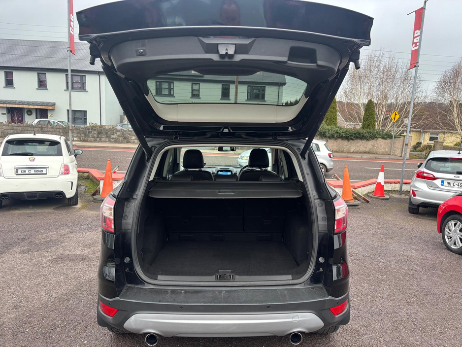 2017 Ford Kuga - image 9