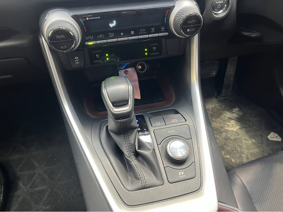 2024 Toyota Rav4 - image 23