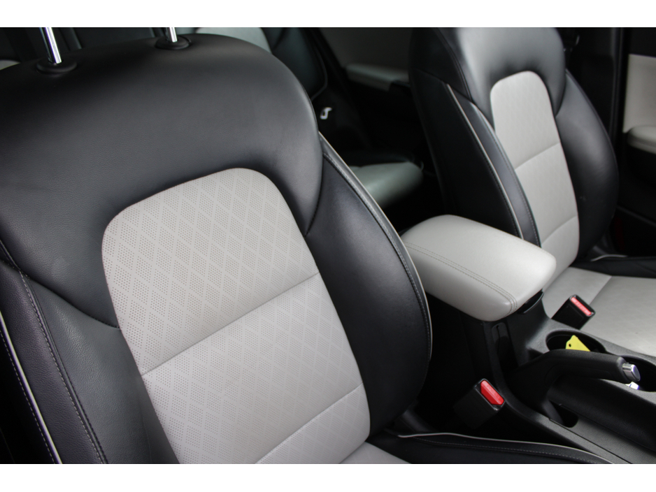 2017 Kia Sportage - image 11