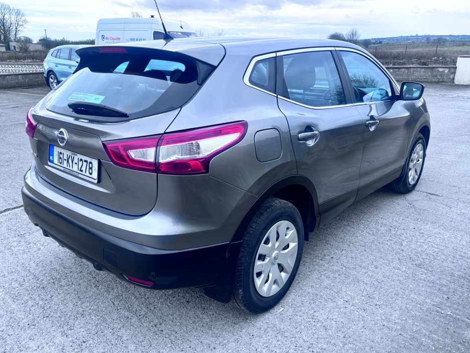 2016 Nissan Qashqai - image 7
