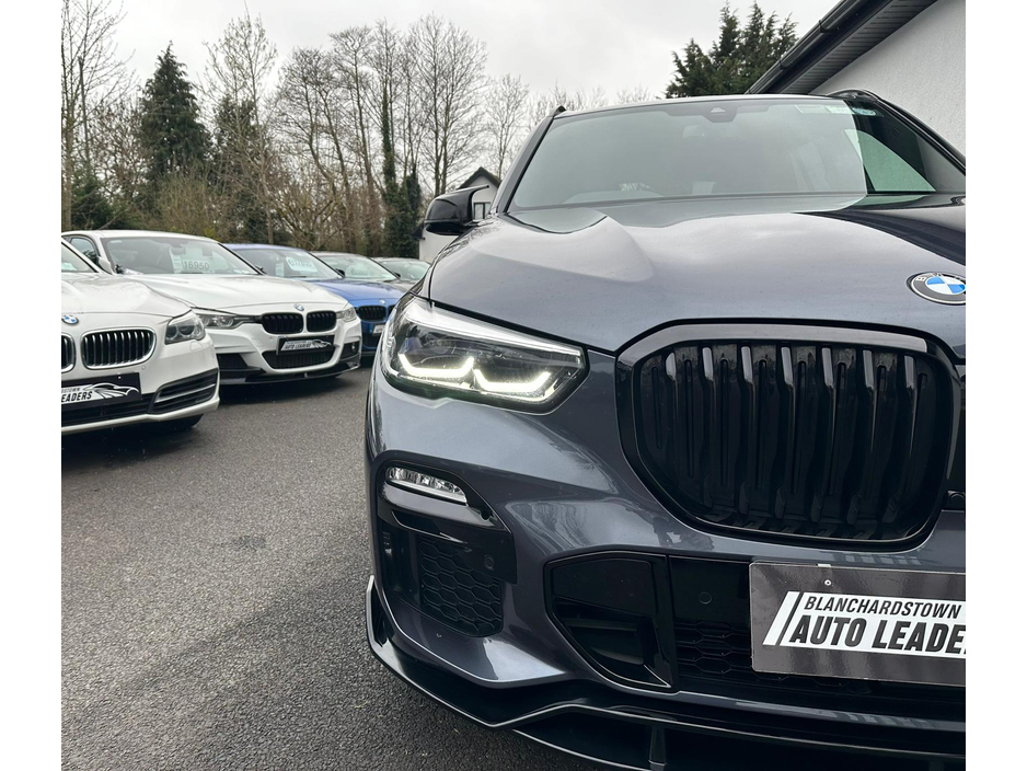 2021 BMW X5 - image 12