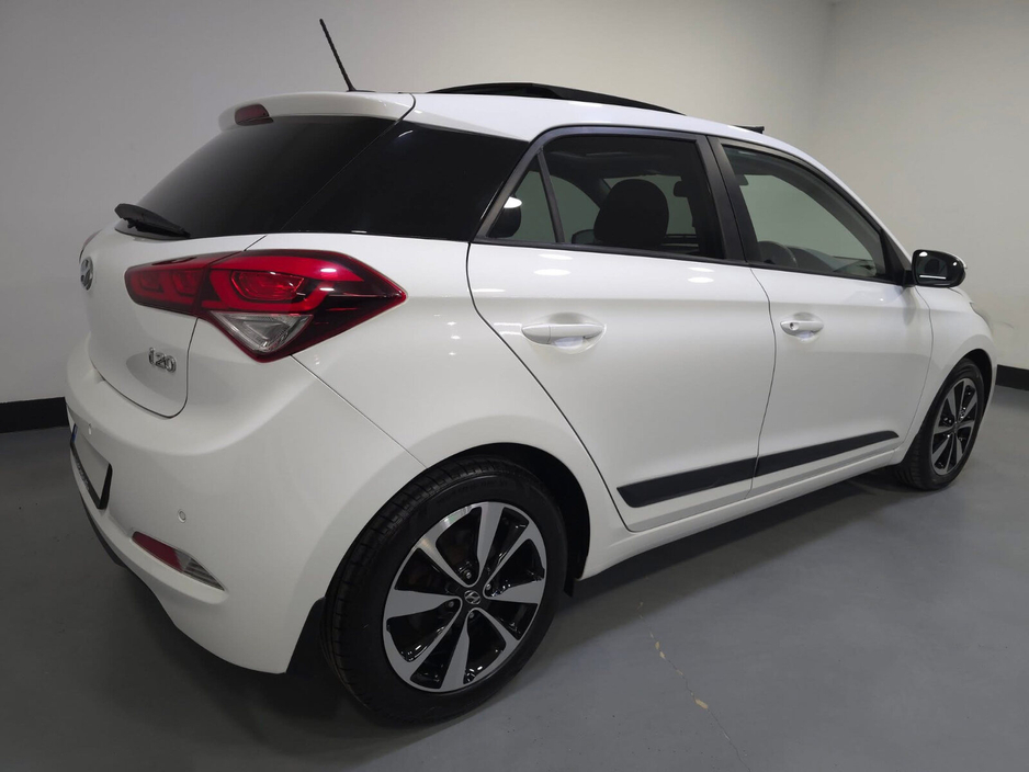 2015 Hyundai i20  €10,950