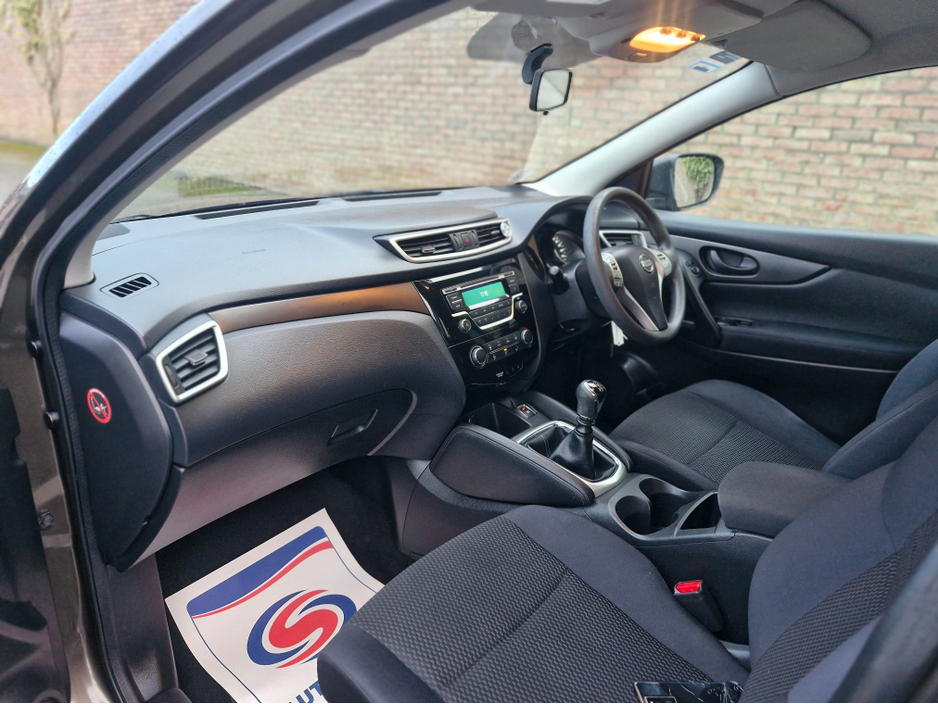 2015 Nissan Qashqai 1.5 DSL LOW MILAGE €8,500