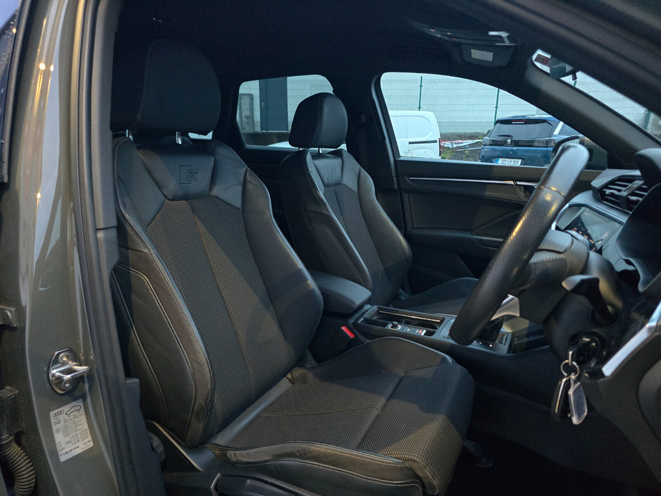 2019 Audi Q3 - image 25