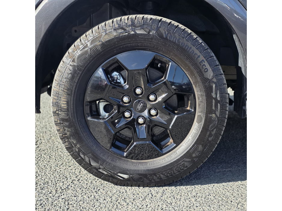 2025 Ford Transit - image 7