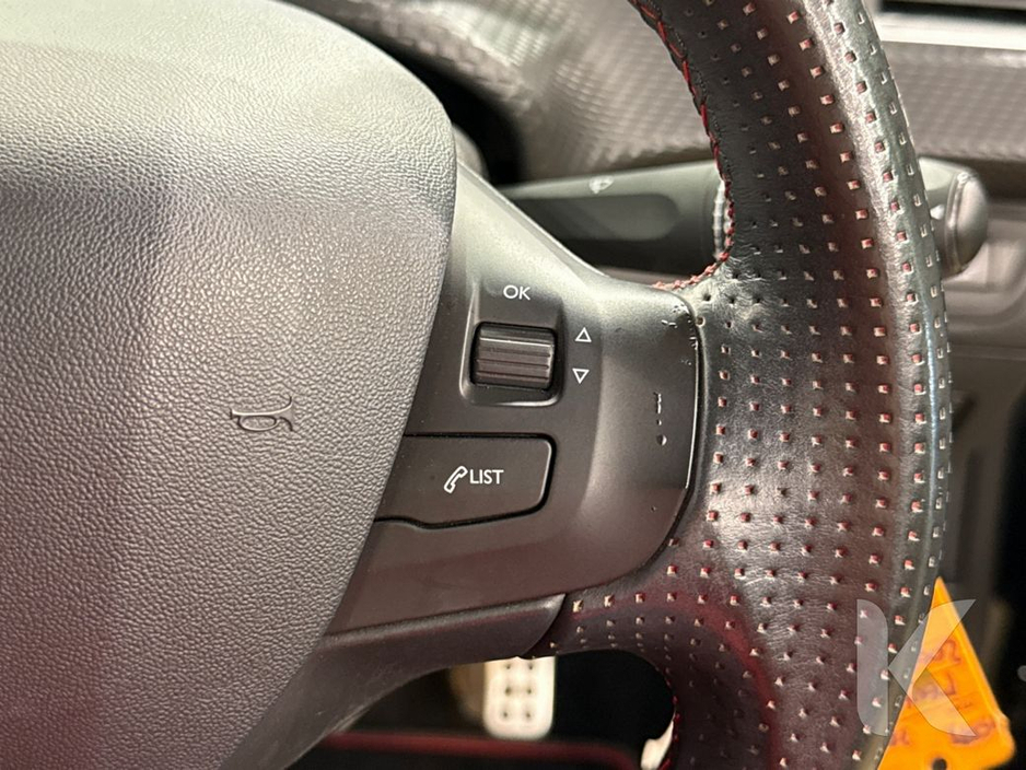 2016 Peugeot 2008 - image 17