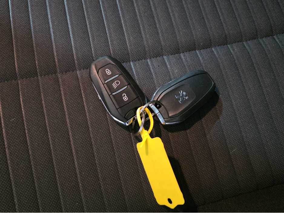 2020 Peugeot 208 ACTIVE 1.2 75 6.3 4DR €14,950