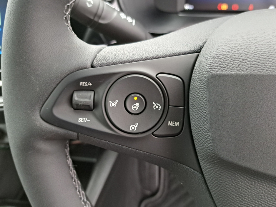 2026 Opel Corsa - image 21