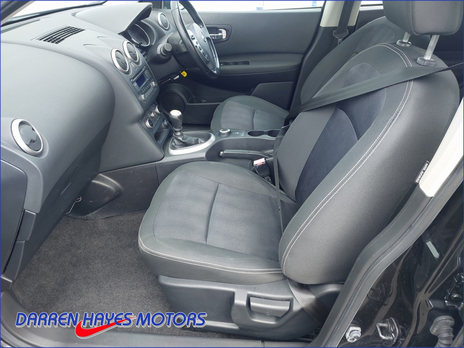 2012 Nissan Qashqai - image 8