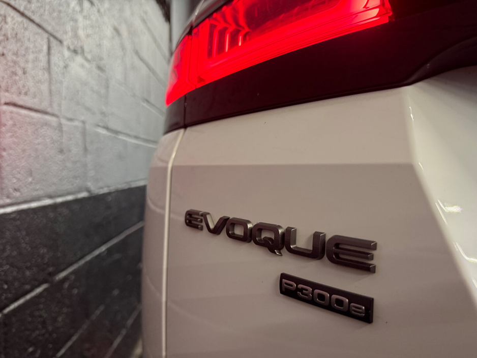 2022 Land Rover Range Rover Evoque - image 26