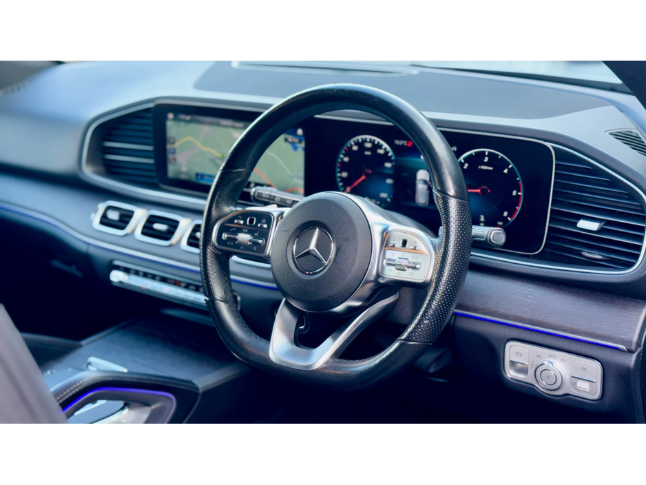 2019 Mercedes-Benz GL Class - image 9