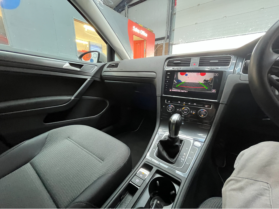 2019 Volkswagen Golf - image 13