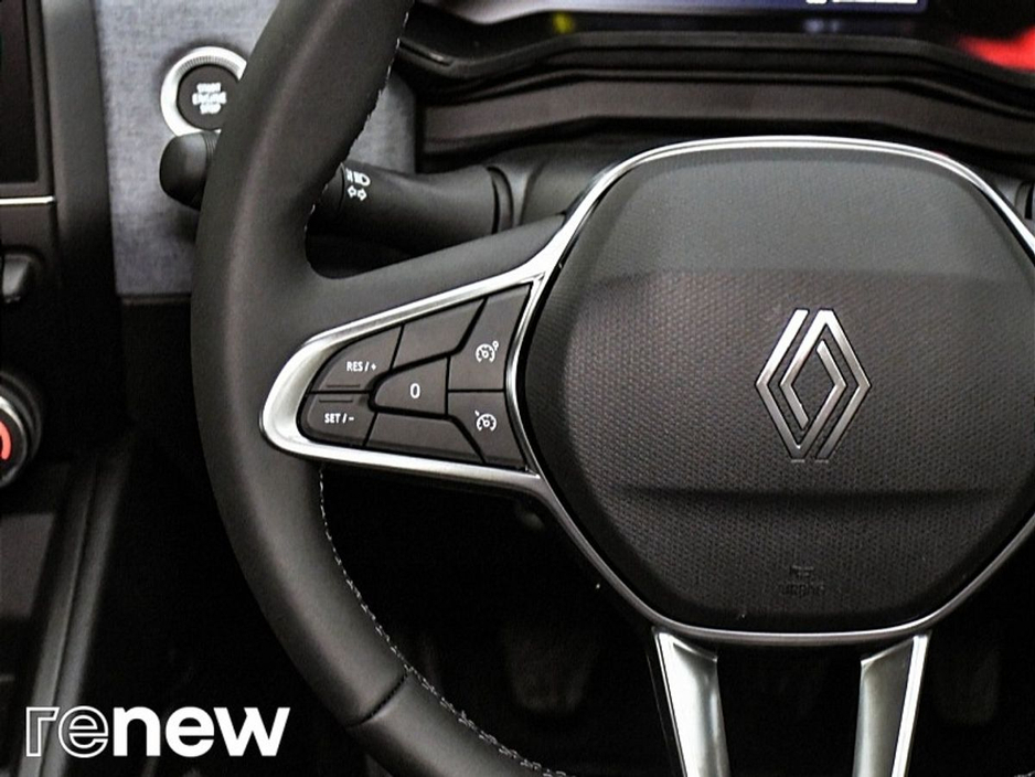 2025 Renault Clio - image 20