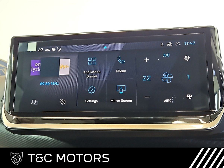 2026 Peugeot 208 - image 12