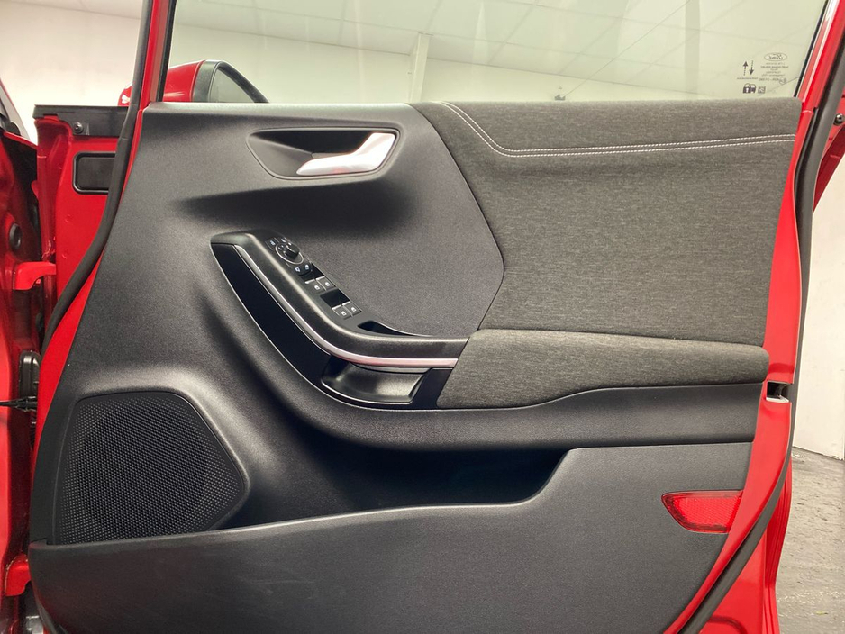 2022 Ford Puma 1.0L EcoBoost mHEV 125PS Titanium €18,995