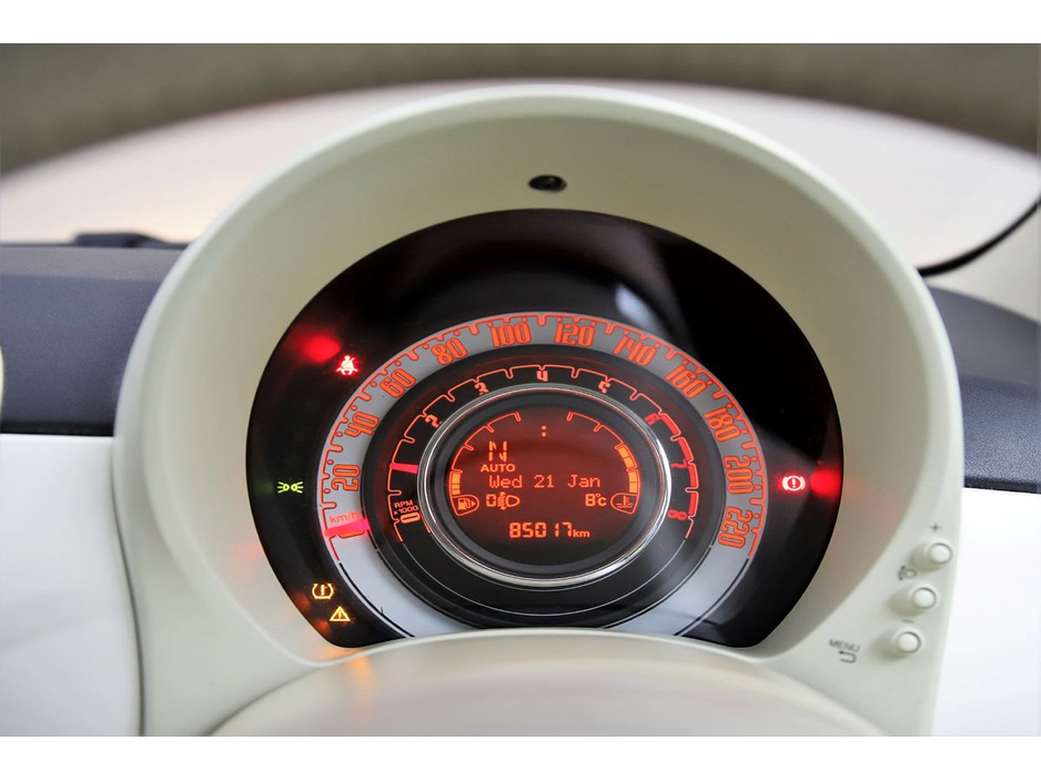 2016 Fiat 500 - image 17