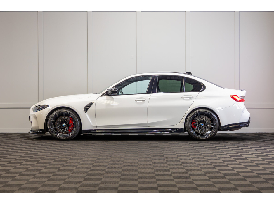 2021 BMW M3 - image 3