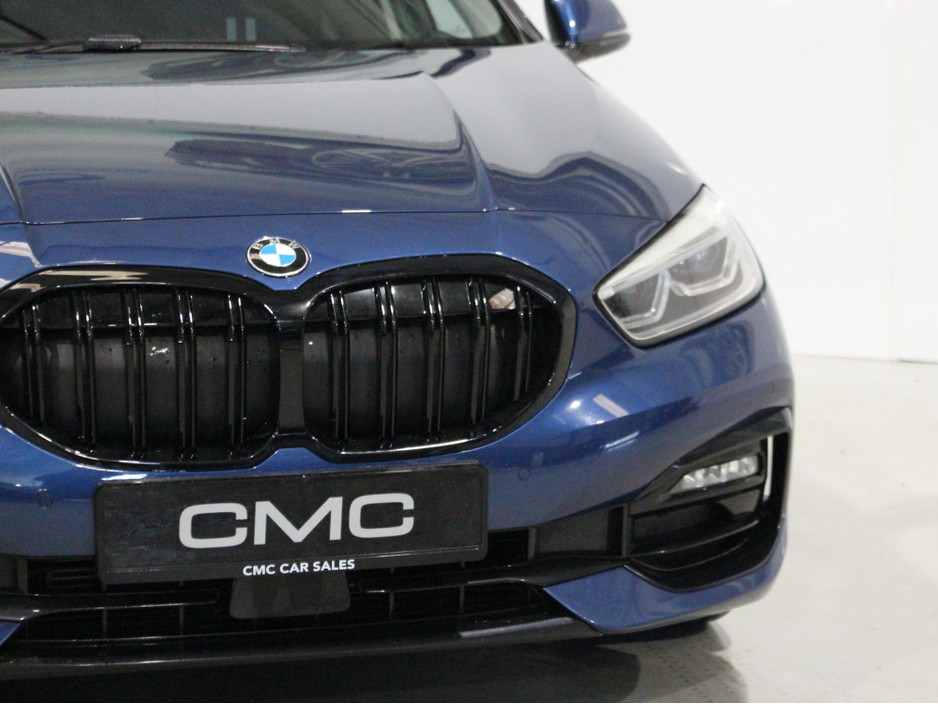 2021 BMW 1 Series - image 16