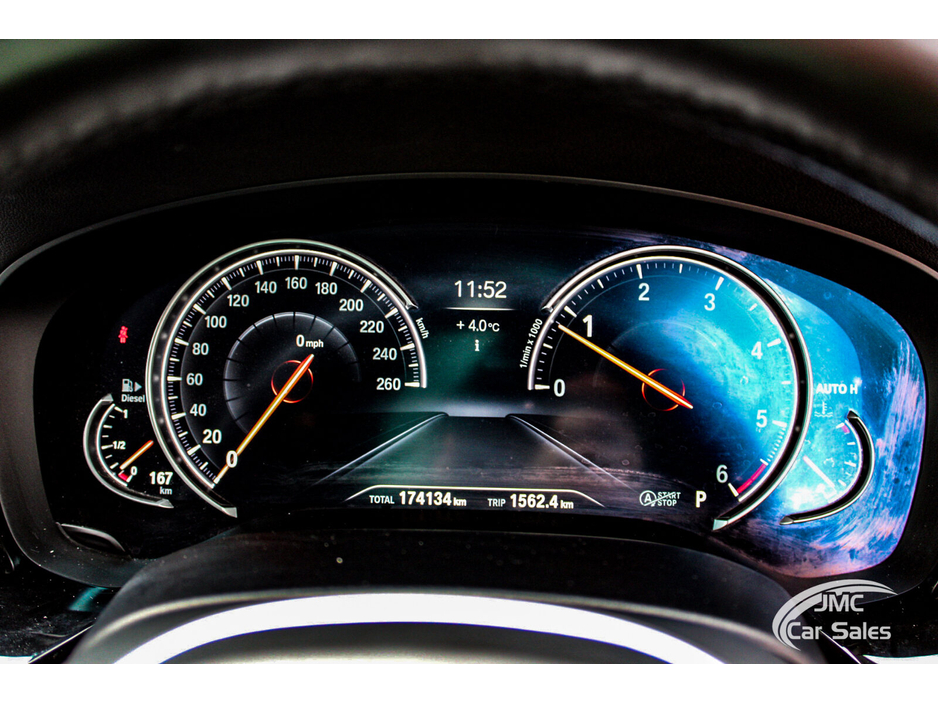 2018 BMW 5 Series - image 15