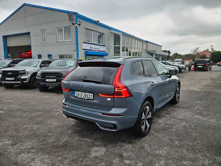 2023 Volvo XC60 - image 13