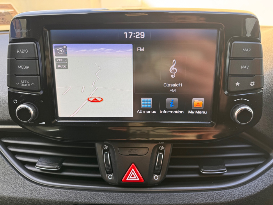 2019 Hyundai i30 - image 10