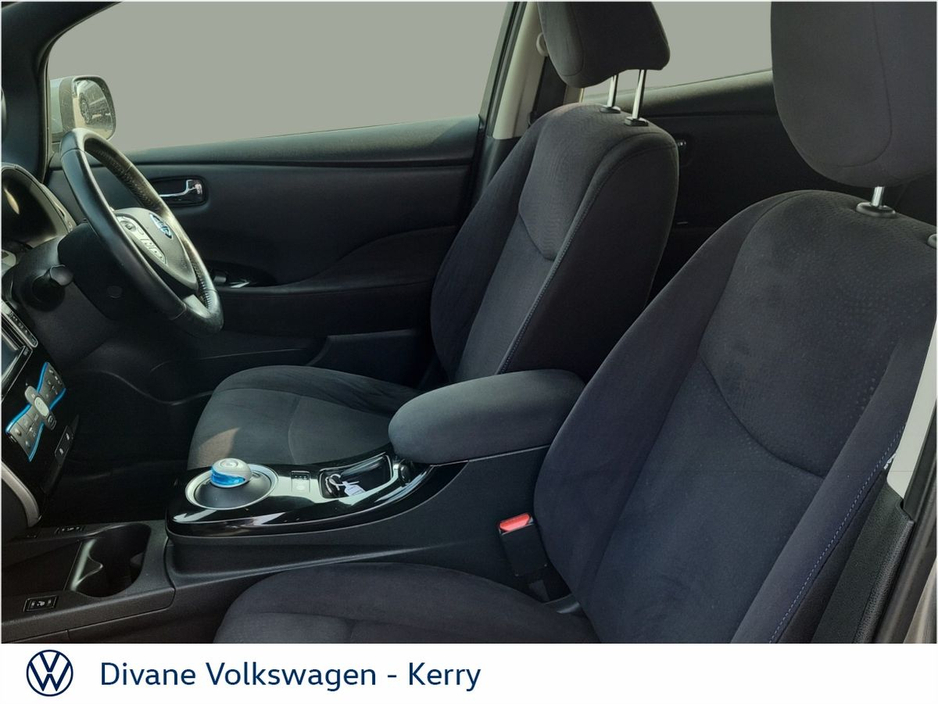 2016 Nissan Leaf EV SV 30KWH BATTERY 6 Kilow Charg + 109BHP €6,950