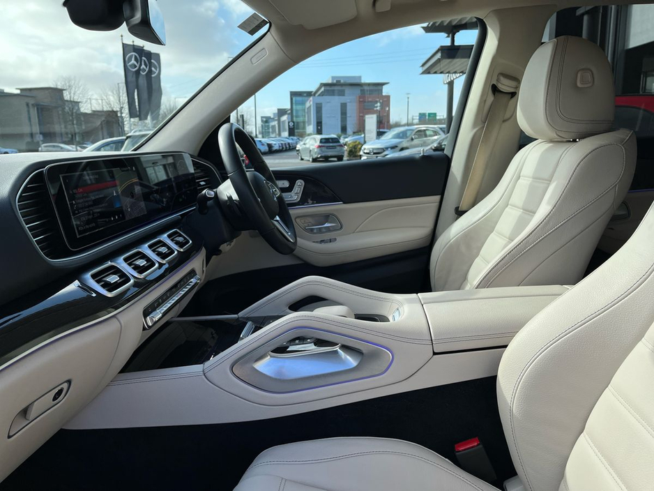 2022 Mercedes-Benz GLE Class - image 14