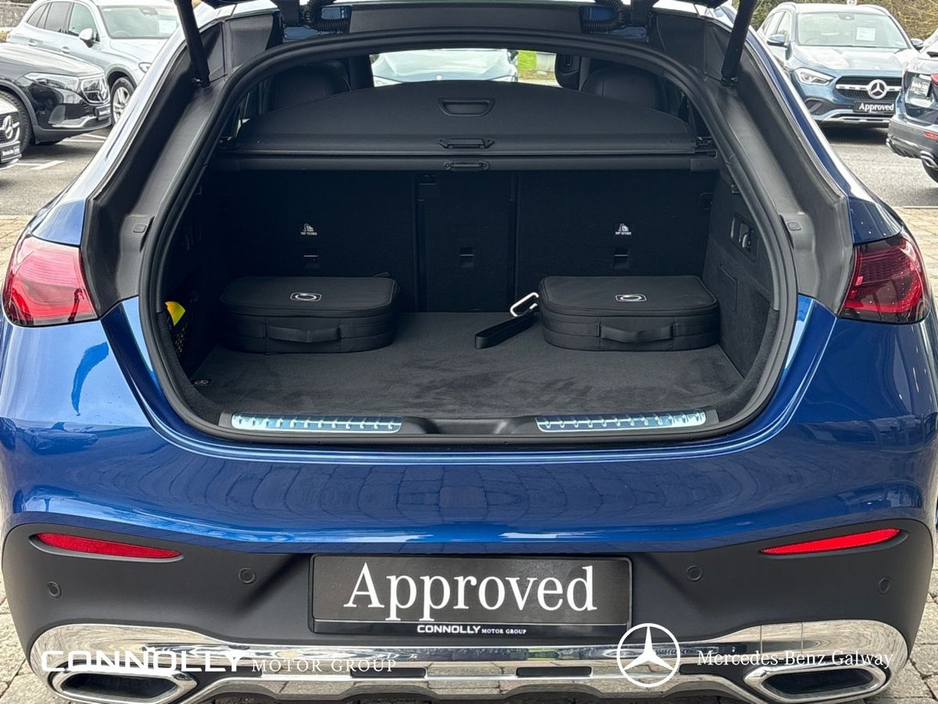 2025 Mercedes-Benz GLC Class - image 8