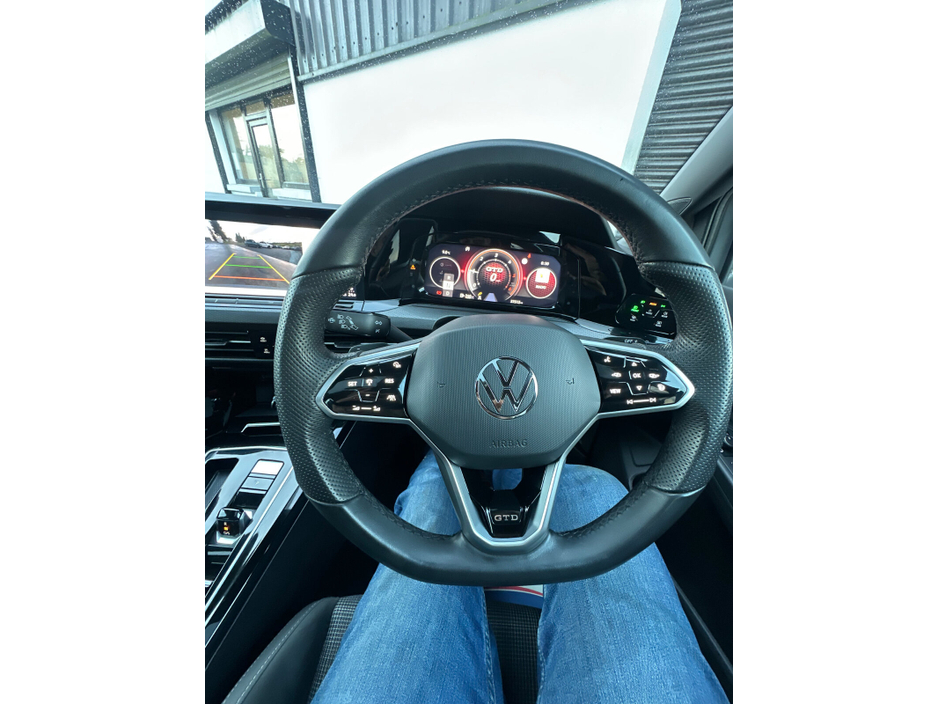 2024 Volkswagen Golf  €45,995