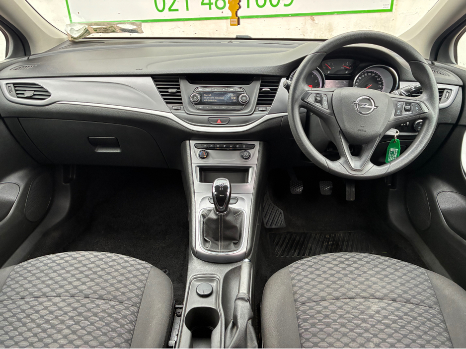 2019 Opel Astra - image 8