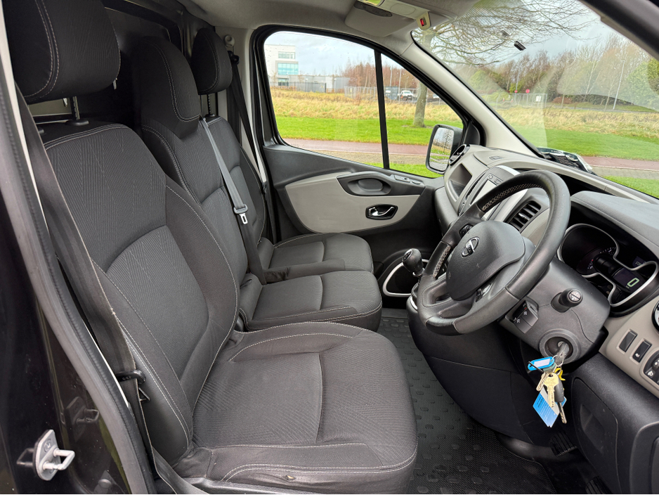 2018 Nissan NV300 LWB 125 SV 4DR €9,960