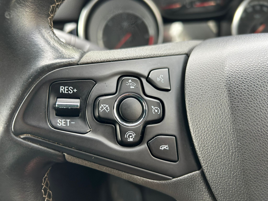 2018 Opel Astra - image 16