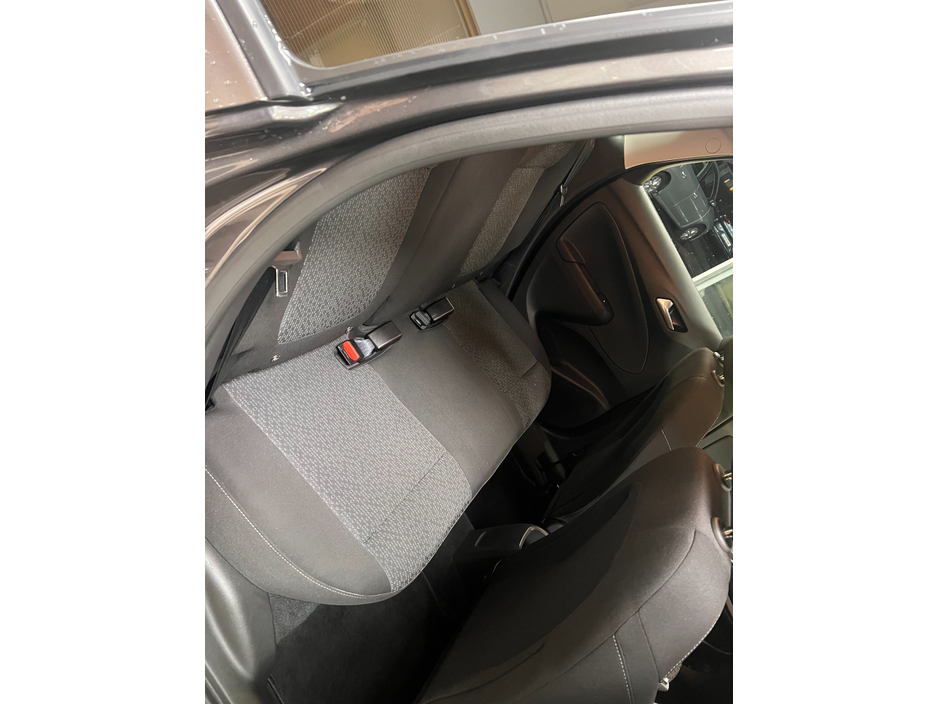 2024 Opel Crossland X **DIESEL 2024**Best Value As New Opel Crossland 6 Speed Manual Apple Car Play  www.bolands.ie Est.1955 €21,950