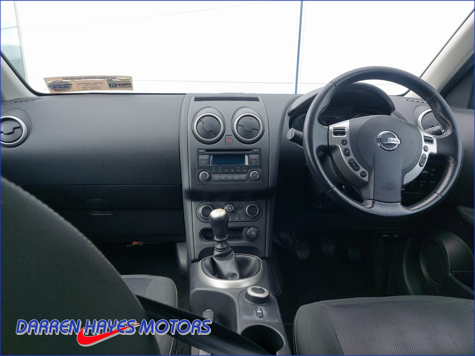 2012 Nissan Qashqai - image 9