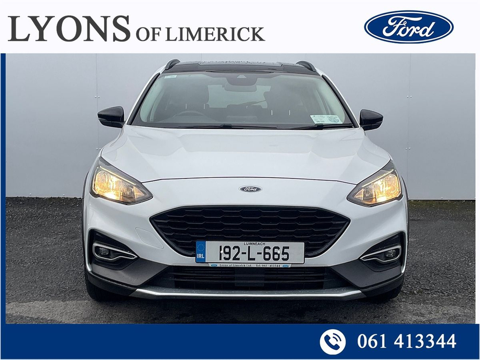 2019 Ford Focus - image 8