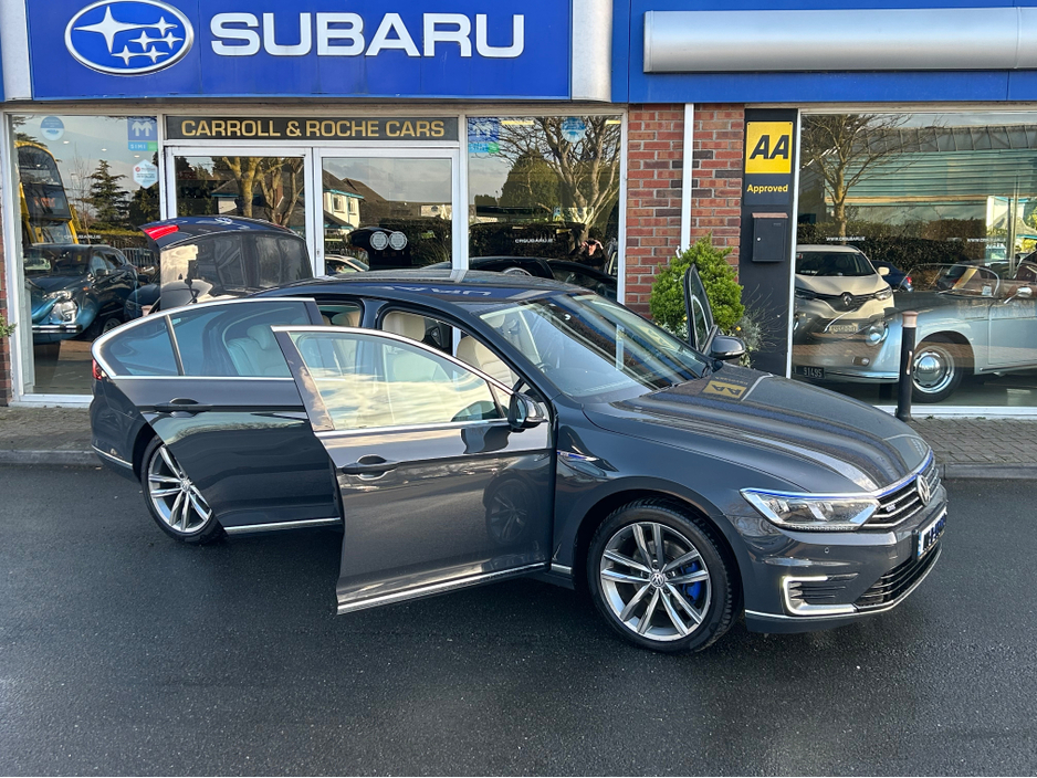 2018 Volkswagen Passat - image 31