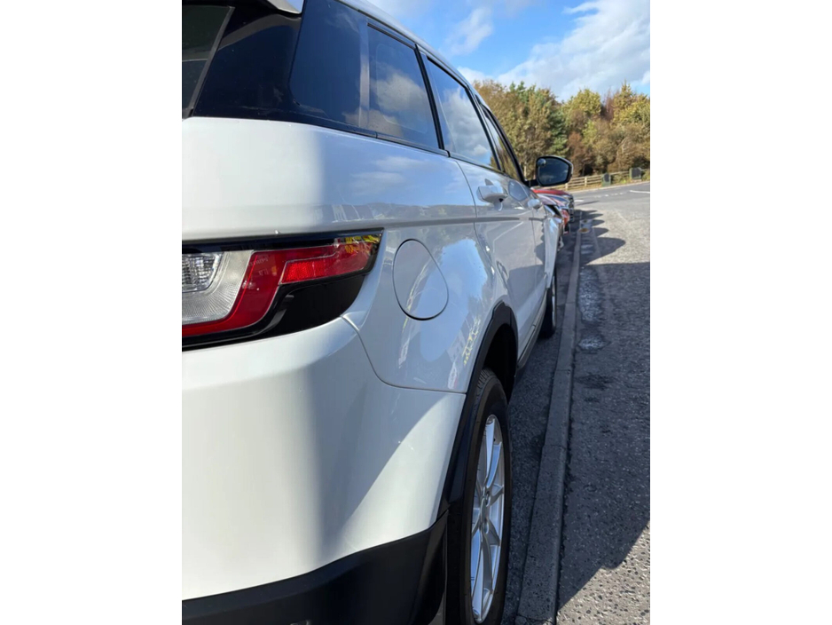 2016 Land Rover Range Rover Evoque 2.0 eD4 Pure €15,000