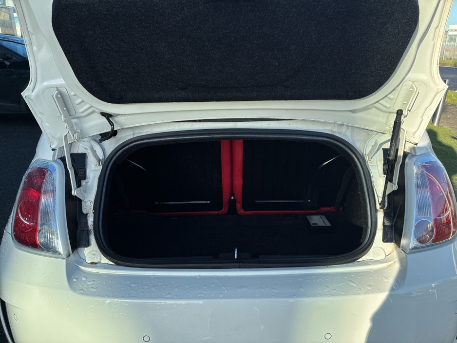 2013 Fiat 500 - image 9