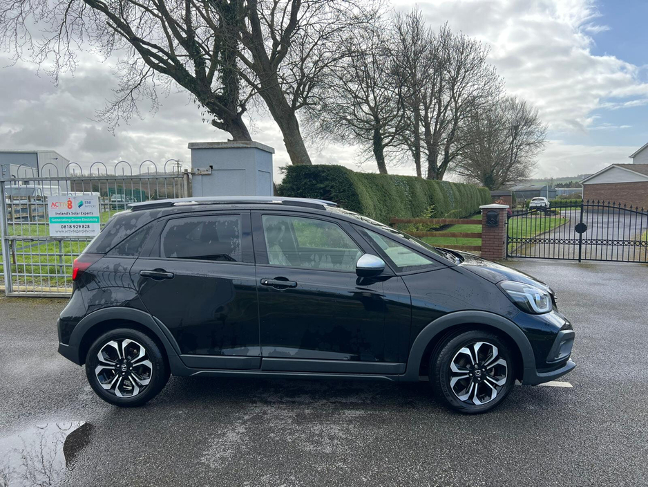 2023 Honda Jazz - image 3