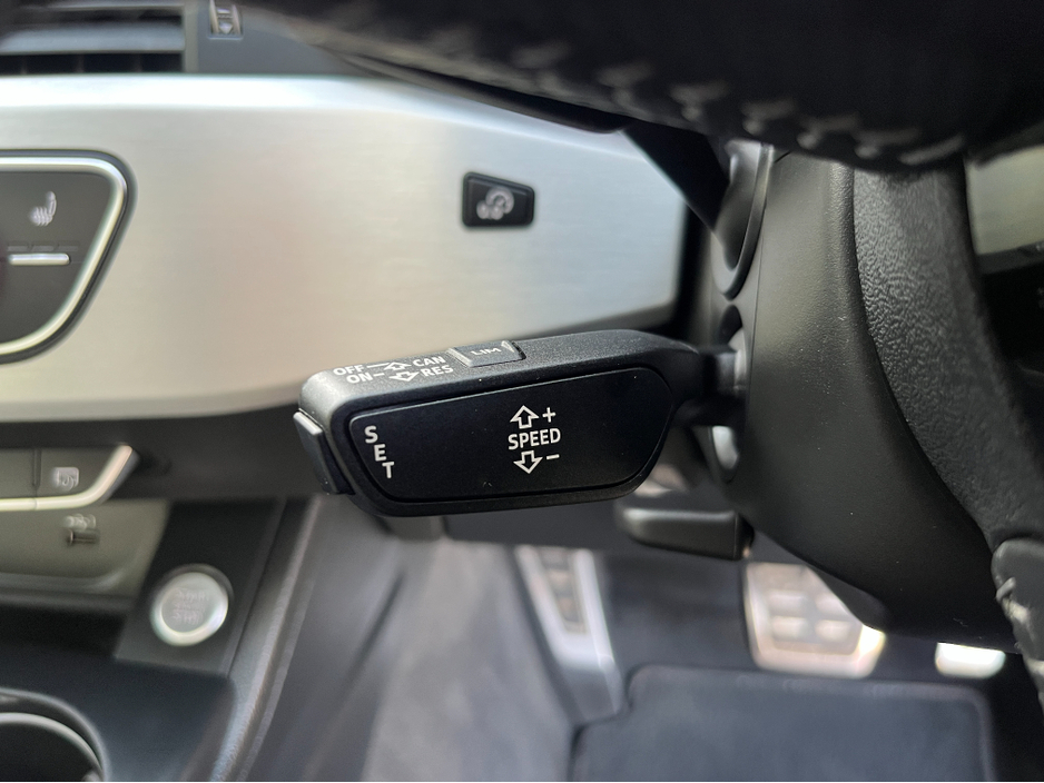 2019 Audi A4 - image 14