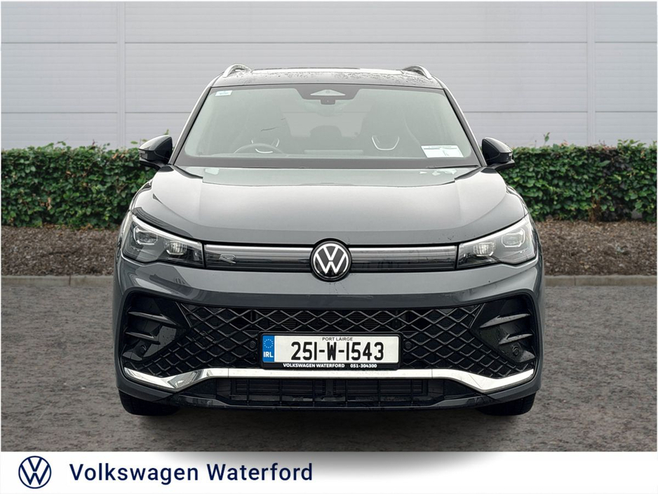 2025 Volkswagen Tiguan - image 14