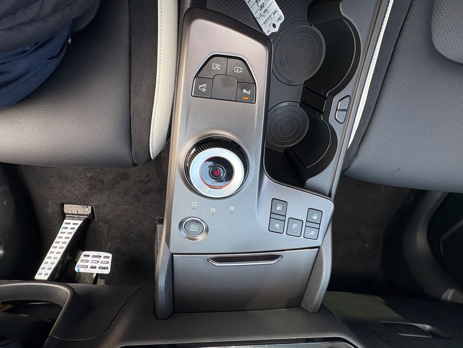 2026 Kia Sportage - image 17