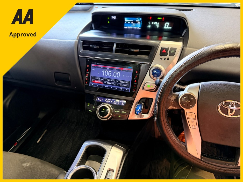 2016 Toyota Prius - image 22